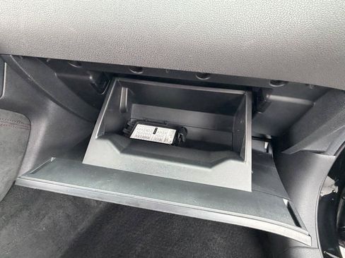 Used 2020 Nissan 370Z NISMO RWD image 33