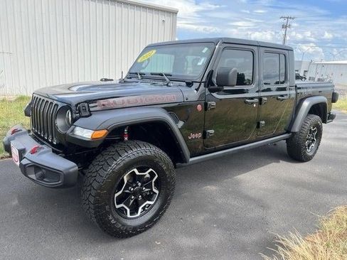 Used 2022 Jeep Gladiator Rubicon w/ Cold Weather Group AWD/4WD image 4