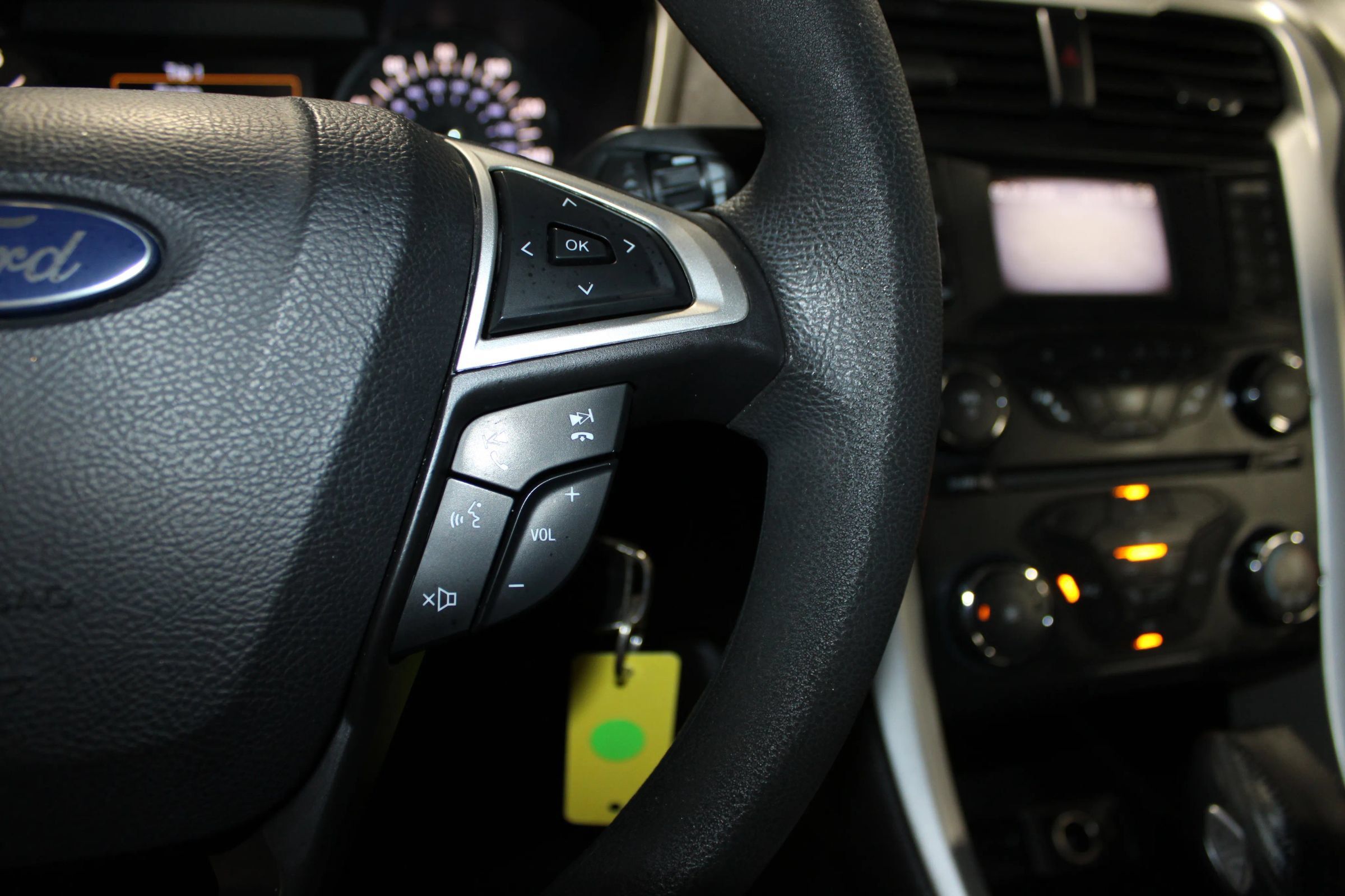 Used 2014 Ford Fusion SE FWD image 15