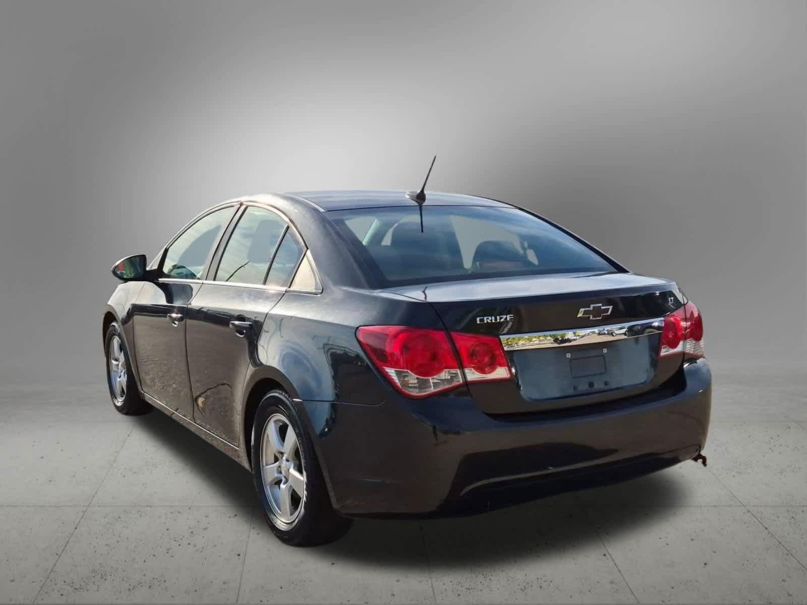 Used 2014 Chevrolet Cruze LT FWD image 4