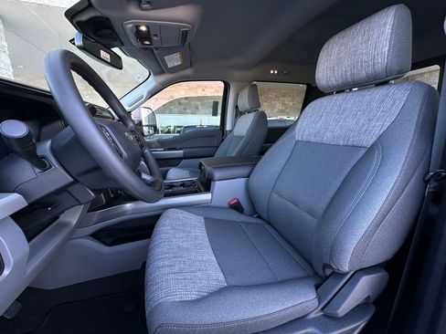 New 2026 Ford F250 XLT w/ XLT Premium Package image 31