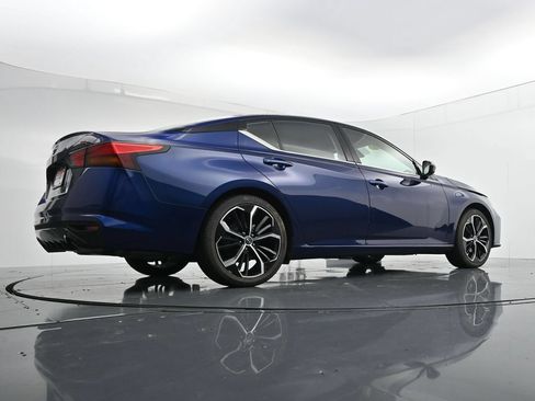 Used 2023 Nissan Altima 2.5 SR FWD image 38