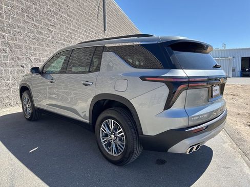 New 2026 Chevrolet Traverse LT image 7