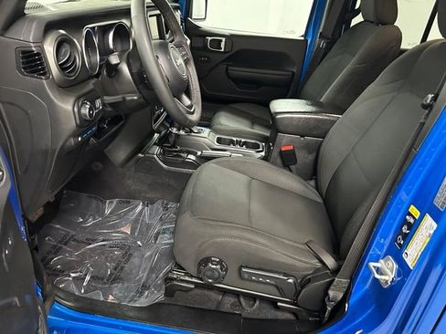Used 2023 Jeep Wrangler Unlimited w/ Cold Weather Group AWD/4WD image 12