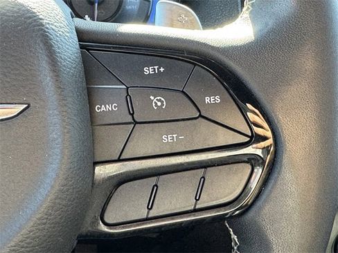 Used 2022 Chrysler 300 S image 21