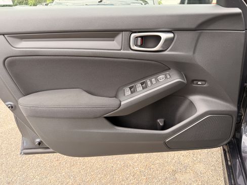 Used 2023 Honda Civic LX image 12