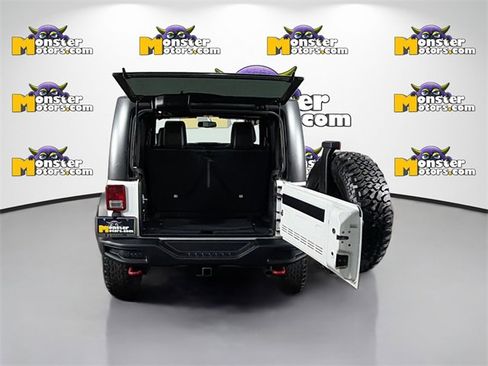 Used 2016 Jeep Wrangler Rubicon w/ Dual Top Group image 26