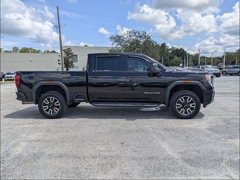 Used 2021 GMC Sierra 2500 AT4 w/ AT4 Preferred Package AWD/4WD image 3