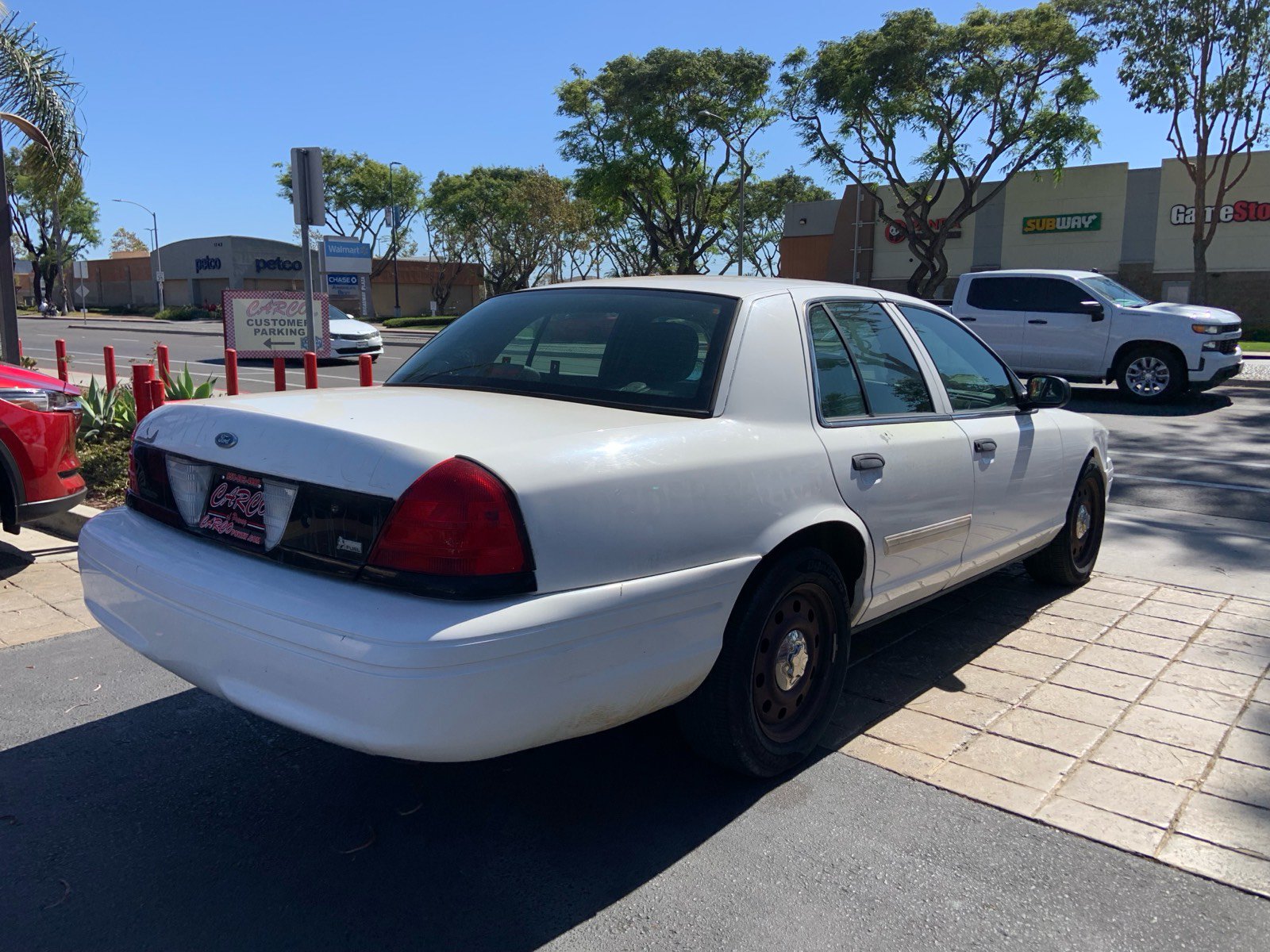 Used 2011 Ford Crown Victoria Police Interceptor RWD image 3