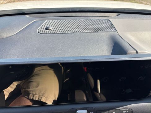 Used 2025 Kia K4 LXS image 18