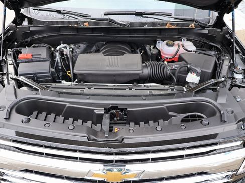 New 2025 Chevrolet Suburban Premier w/ Sun And Tow Package image 52