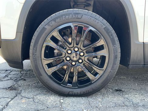 Used 2023 GMC Acadia SLE w/ Driver Convenience Package AWD/4WD image 29