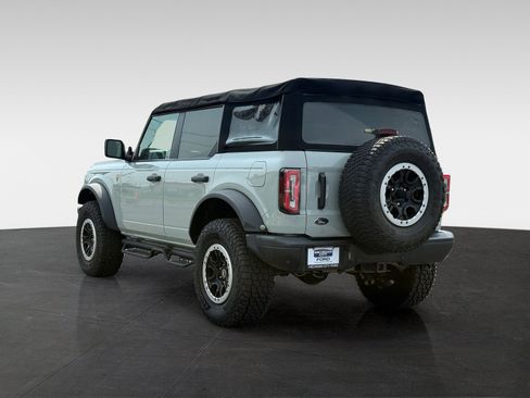 Used 2022 Ford Bronco Badlands w/ Sasquatch Package AWD/4WD image 7