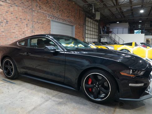 Used 2019 Ford Mustang Bullitt w/ Bullitt Electronics Package RWD image 2