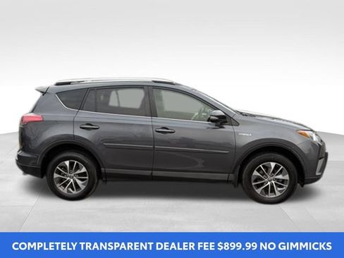 Used 2017 Toyota RAV4 XLE w/ Convenience Package AWD/4WD image 2