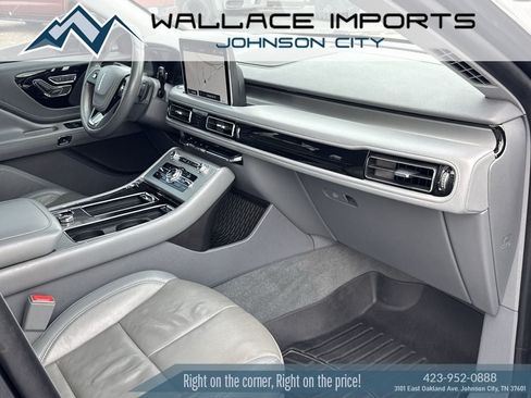 Used 2021 Lincoln Aviator Reserve w/ Equipment Group 201A AWD/4WD image 38