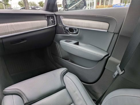 Used 2023 Volvo S90 B6 Ultimate w/ Protection Package Premier AWD/4WD image 18