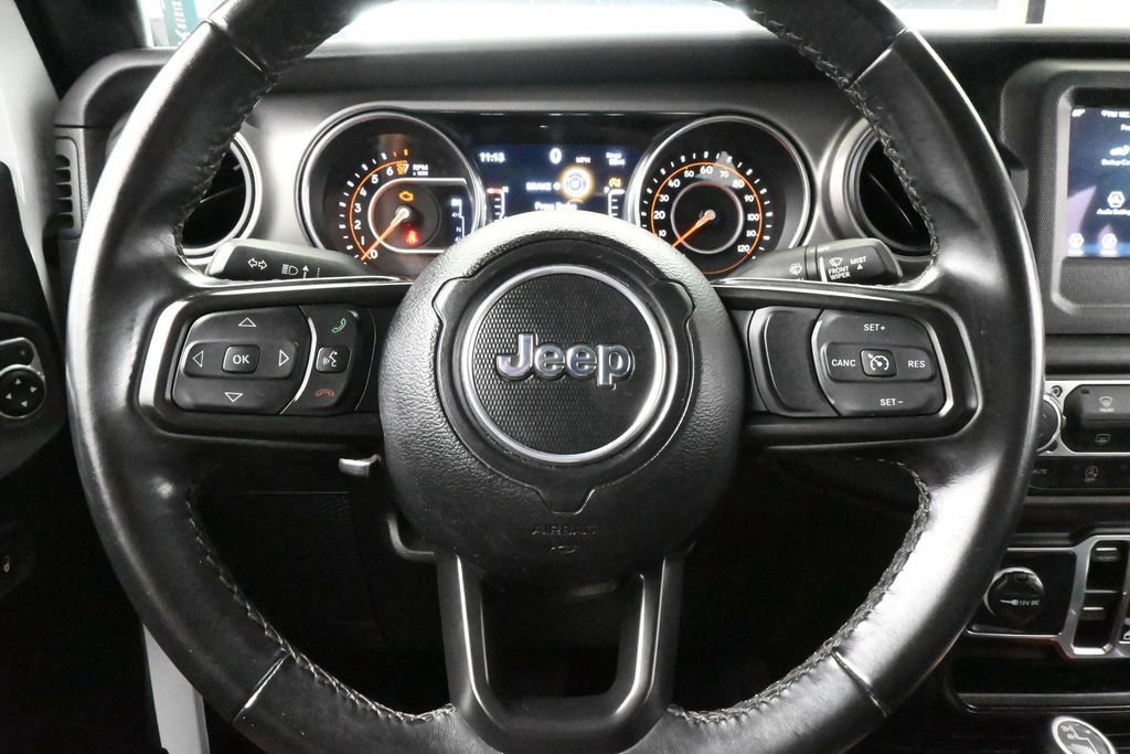 Used 2021 Jeep Gladiator Sport AWD/4WD image 23