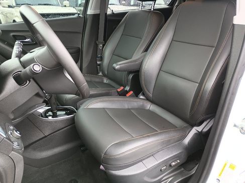 Used 2020 Chevrolet Trax Premier image 15