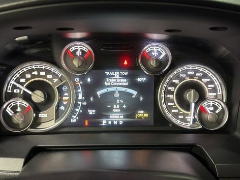 Used 2017 RAM 1500 Limited image 12