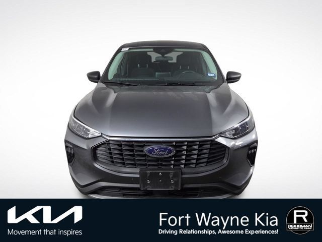 Used 2025 Ford Escape Active FWD image 3