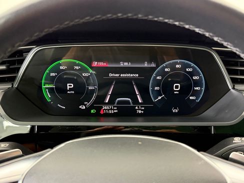 Certified 2022 Audi e-tron Premium w/ Convenience Plus Package image 22