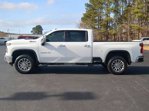 Used 2024 Chevrolet Silverado 2500 LTZ w/ LTZ Plus Package image 5