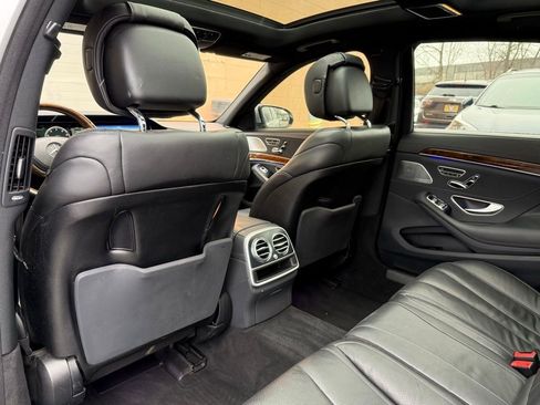Used 2015 Mercedes-Benz S 550 Sedan image 17