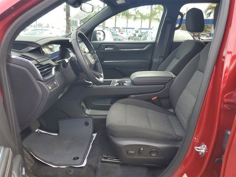 Used 2025 GMC Acadia Elevation image 20