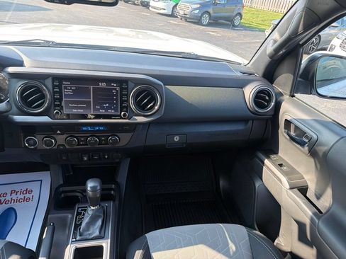 Used 2023 Toyota Tacoma TRD Off-Road AWD/4WD image 21