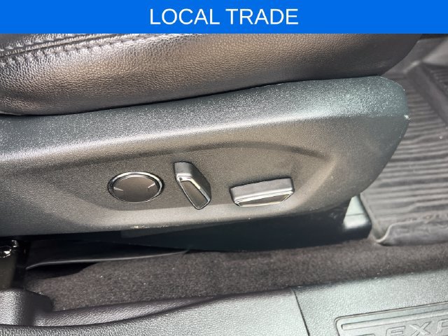 Used 2018 Ford Explorer XLT w/ Equipment Group 202A AWD/4WD image 15