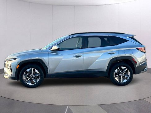 Used 2025 Hyundai Tucson SEL AWD/4WD image 2