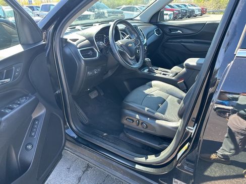 Used 2020 Chevrolet Equinox LT w/ Midnight Edition AWD/4WD image 9