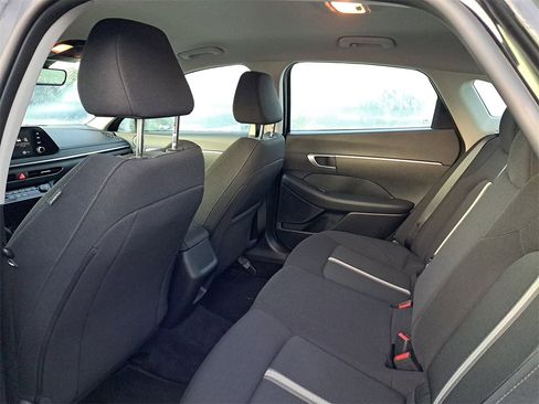 Used 2023 Hyundai Sonata SE image 7