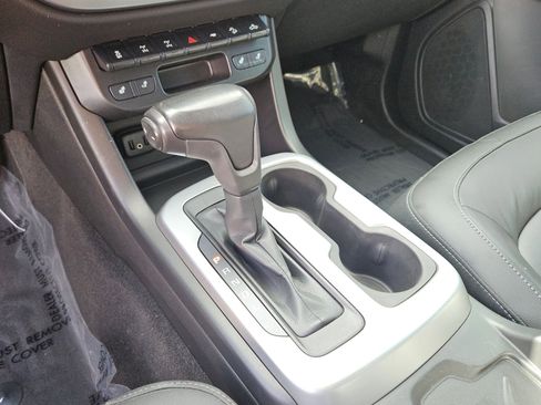 Used 2019 Chevrolet Colorado ZR2 image 13