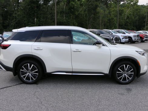 Used 2025 INFINITI QX60 Sensory w/ Vision Package AWD/4WD image 9