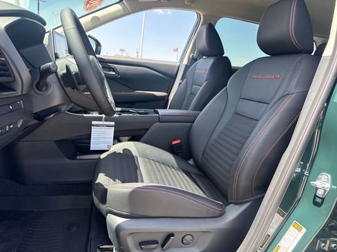 New 2026 Nissan Rogue SV AWD/4WD image 15