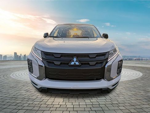 Used 2024 Mitsubishi Outlander Sport LE image 10