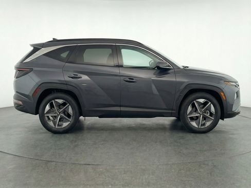 Used 2025 Hyundai Tucson SEL AWD/4WD image 11