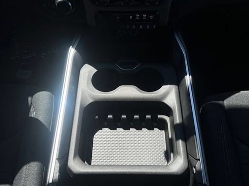New 2026 RAM 1500 Express AWD/4WD image 28