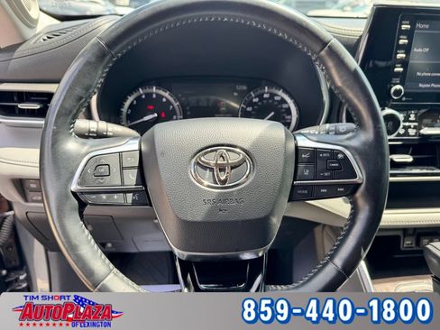 Used 2020 Toyota Highlander Limited AWD/4WD image 23