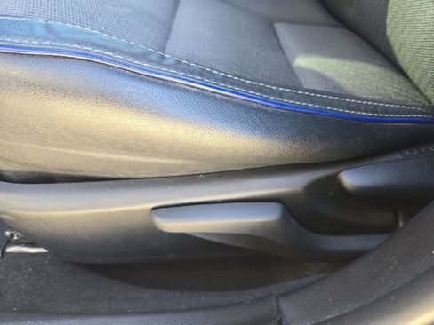 Used 2019 Toyota Corolla L image 16