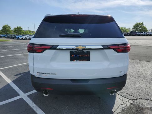 Used 2023 Chevrolet Traverse LT w/ Rear Camera Mirror Package AWD/4WD image 16