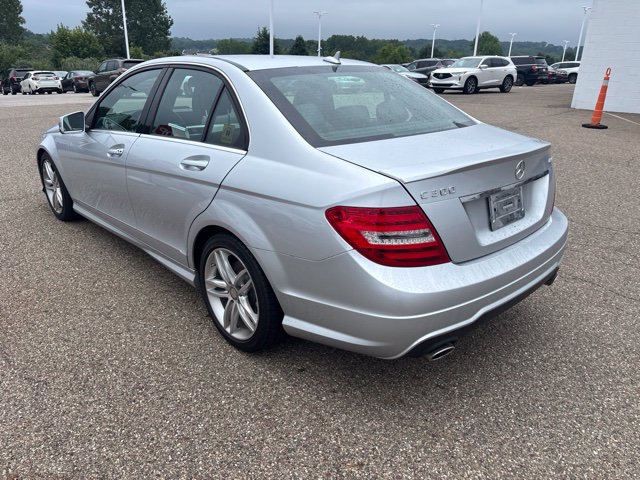 Used 2013 Mercedes-Benz C 300 4MATIC Sedan image 4