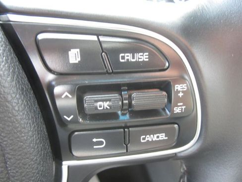 Used 2018 Kia Optima EX image 23