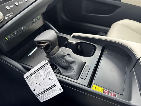 New 2025 Lexus ES 350 w/ Premium Package image 27