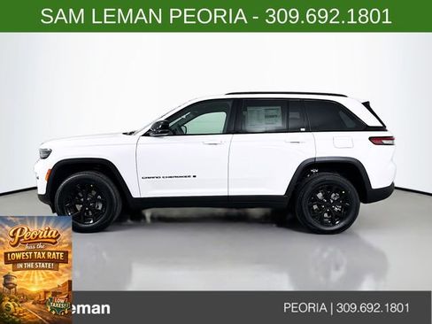 New 2025 Jeep Grand Cherokee Altitude image 4