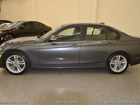 Used 2018 BMW 320i Sedan image 3