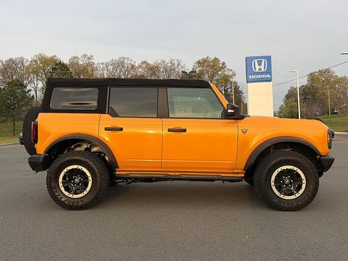 Used 2022 Ford Bronco Badlands AWD/4WD image 2