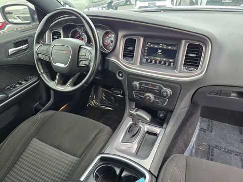 Used 2021 Dodge Charger SXT w/ Driver Convenience Group image 13